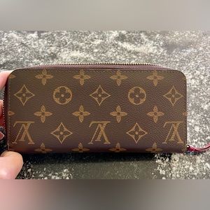 Louis Vuitton Zip Around Clemence Zippy Wallet LV Fuchsia